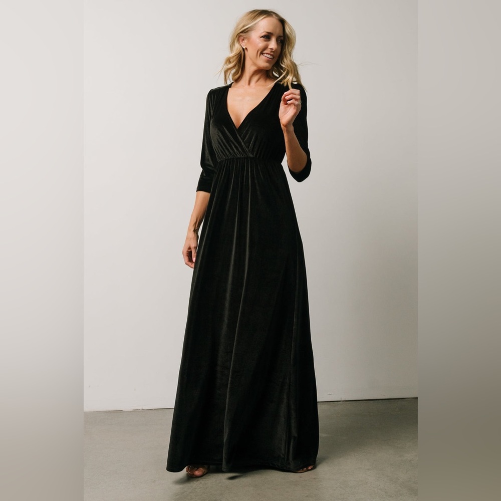 Sofia Velvet Black Maxi Dress